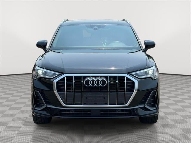 2023 Audi Q3 S line Premium
