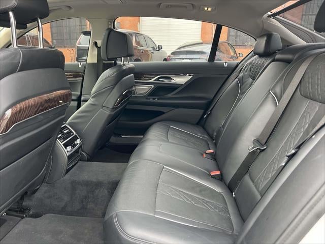 2021 BMW 7 Series 750i xDrive
