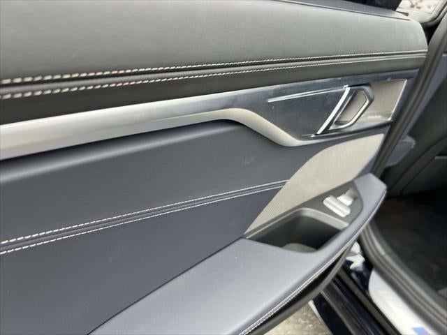 2025 BMW 8 Series M850i