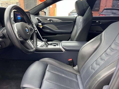 2025 BMW 8 Series M850i