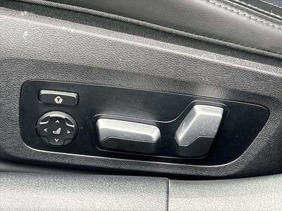 2025 BMW 8 Series M850i